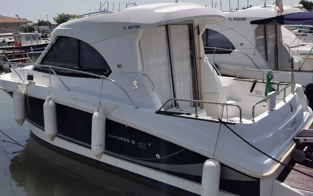 slider 0 Beneteau antares 8s
