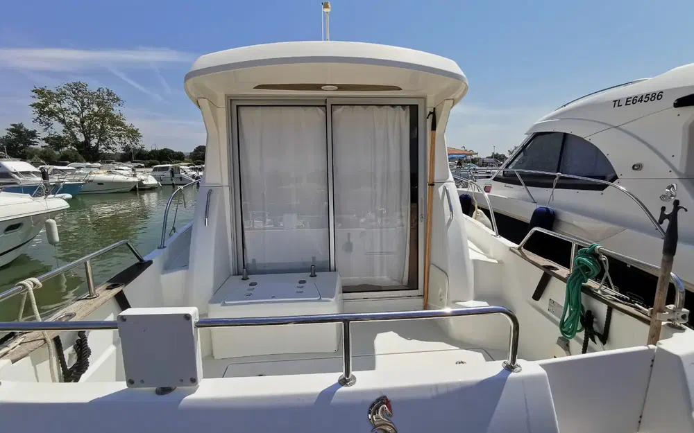 slider 4 Beneteau antares 8s