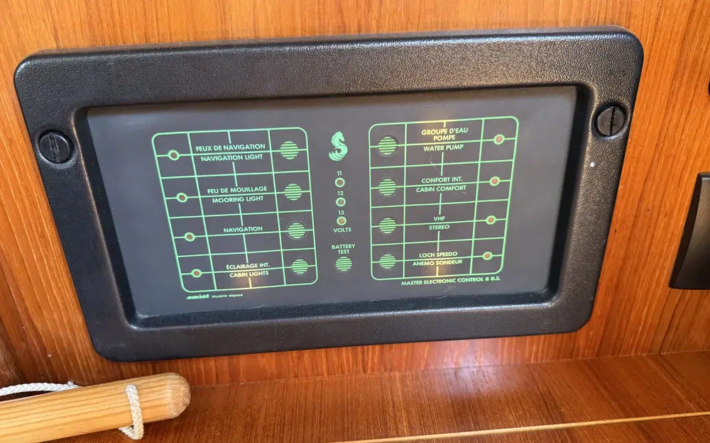 slider 21 Beneteau First 285