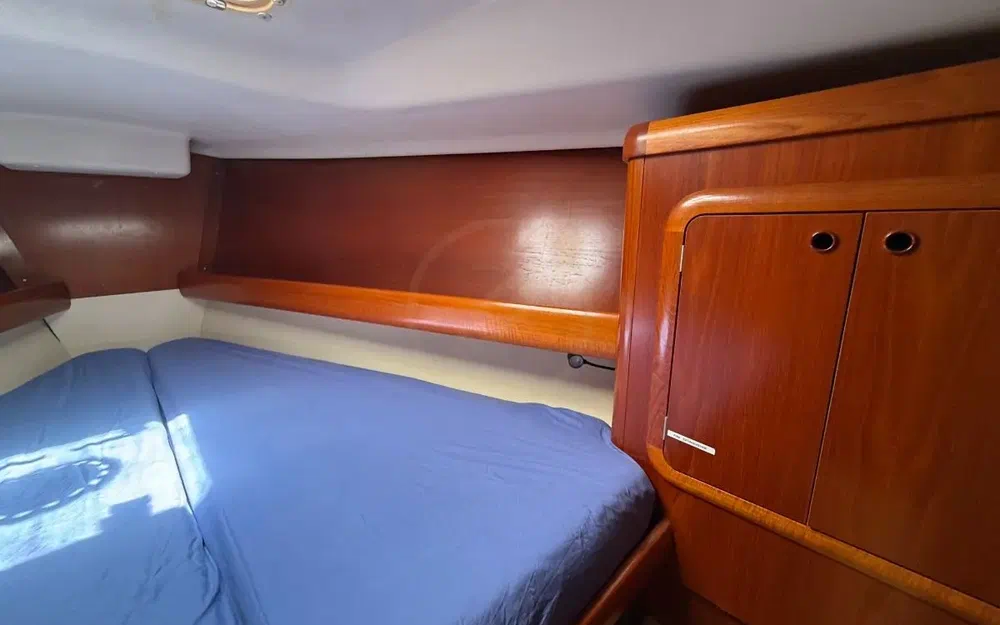 slider 28 Grand Soleil 37