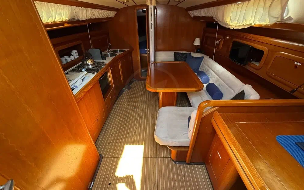 slider 2 Grand Soleil 37