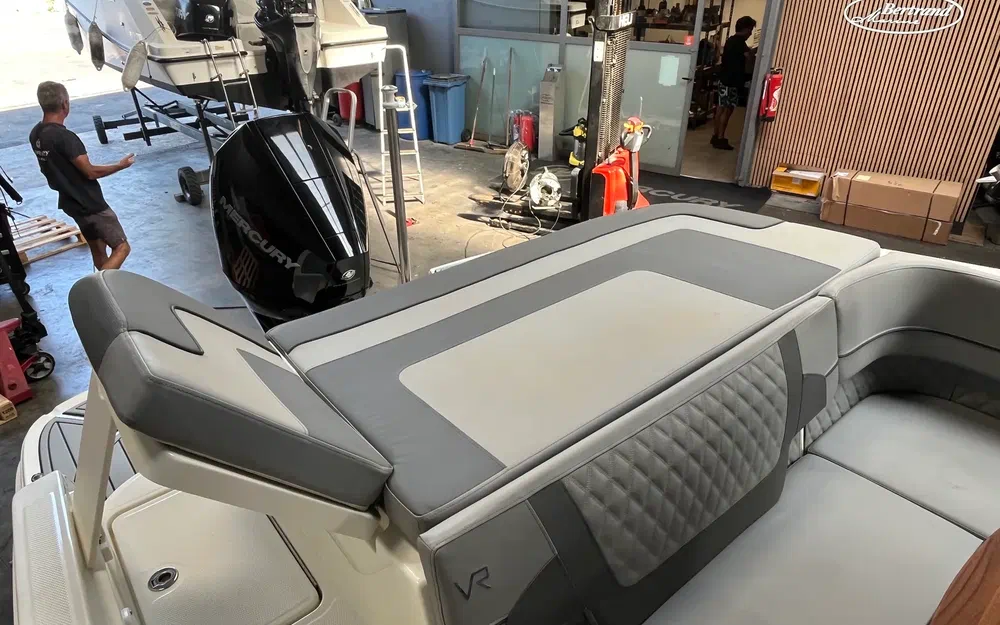 slider 5 Bayliner VR6 BOWRIDER OB