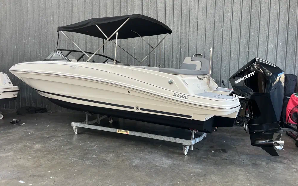 slider 1 Bayliner VR6 BOWRIDER OB