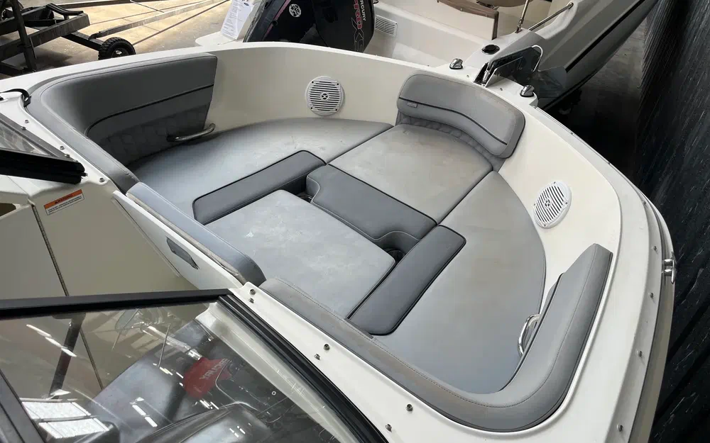 slider 13 Bayliner VR6 BOWRIDER OB