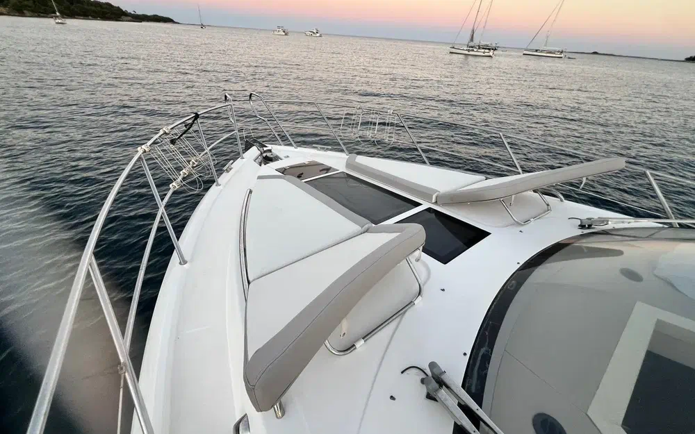 slider 15 Galeon 420 Fly