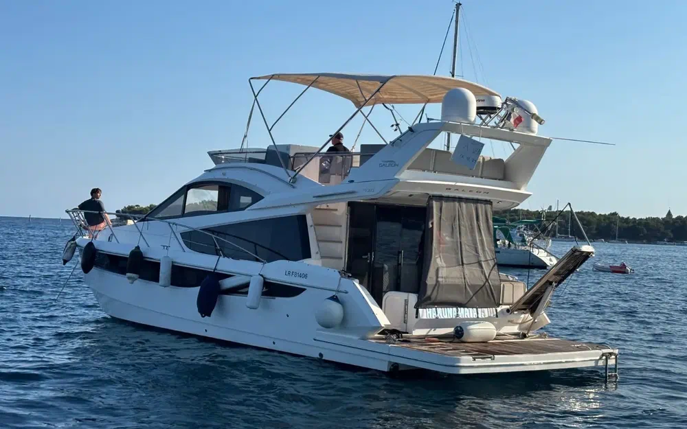 slider 1 Galeon 420 Fly