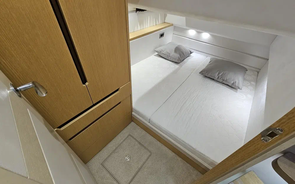 slider 28 Galeon 420 Fly