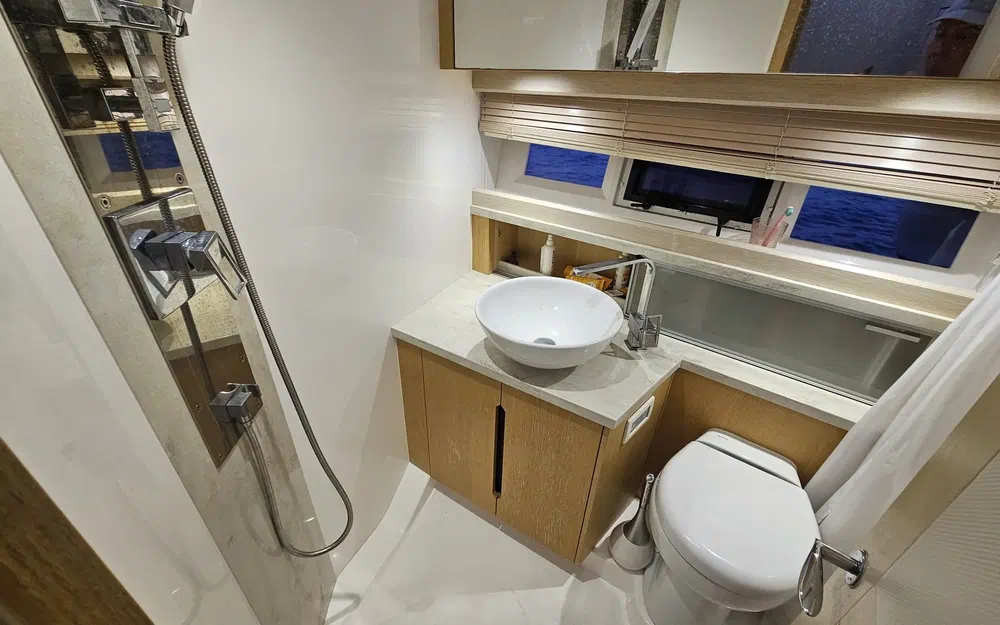 slider 33 Galeon 420 Fly
