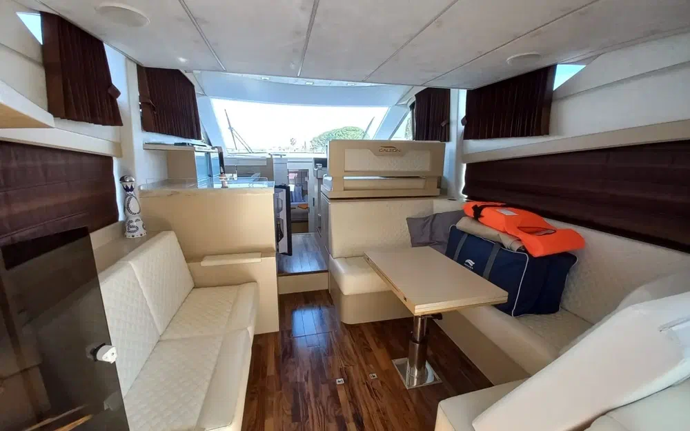 slider 5 Galeon 420 Fly