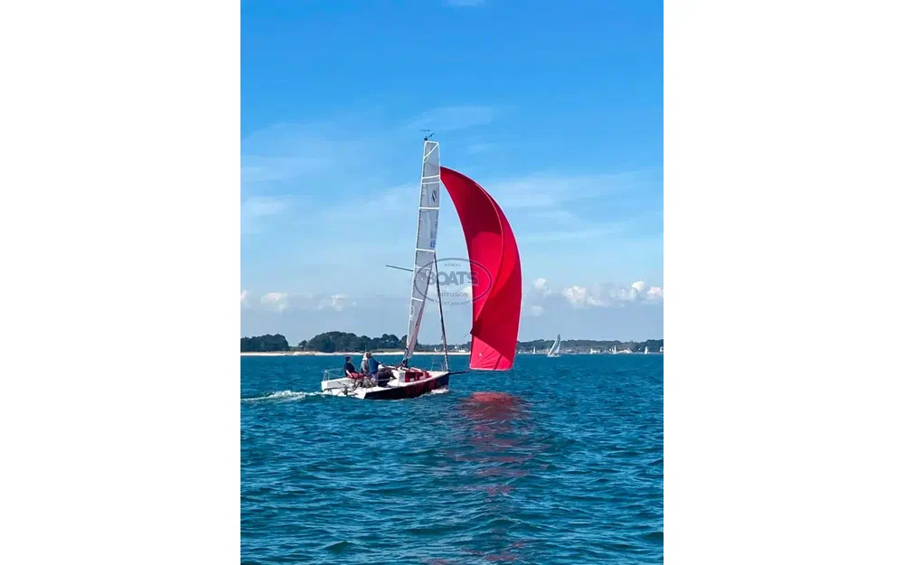 slider 1 Beneteau First 24 SE