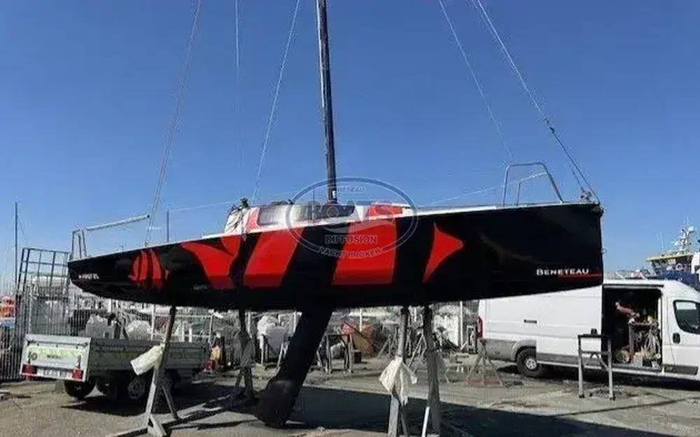 slider 3 Beneteau First 24 SE