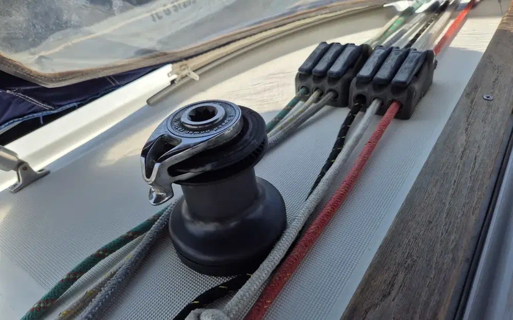 slider 10 Jeanneau Sun Odyssey 32 i