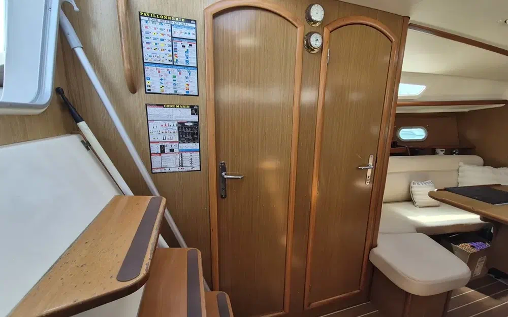 slider 12 Jeanneau Sun Odyssey 32 i
