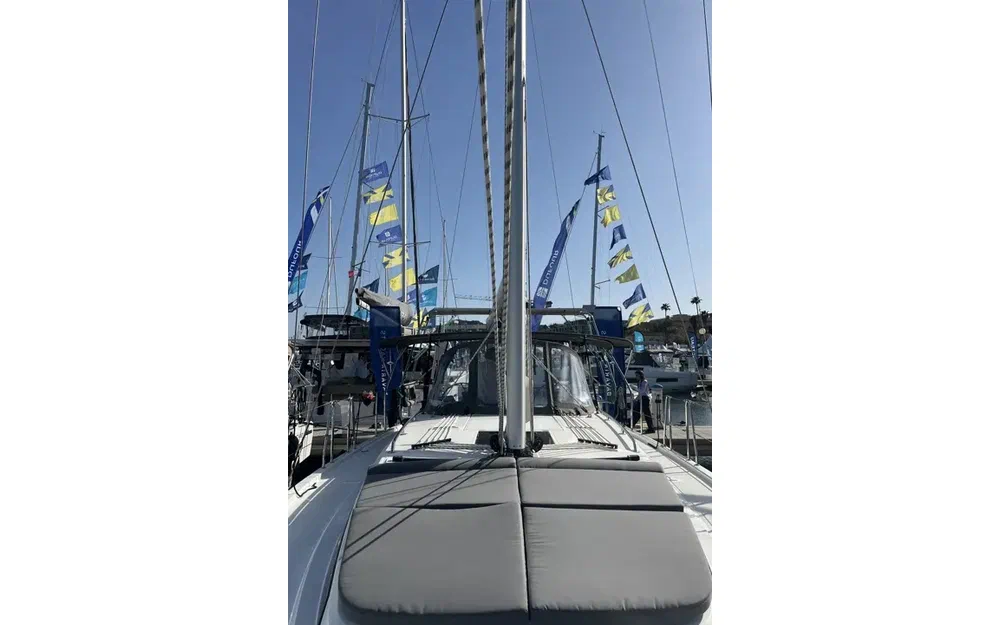 slider 2 Bavaria C38