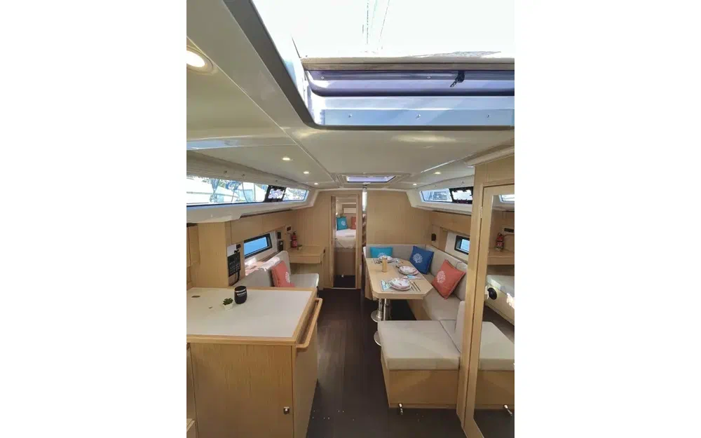 slider 3 Bavaria C38