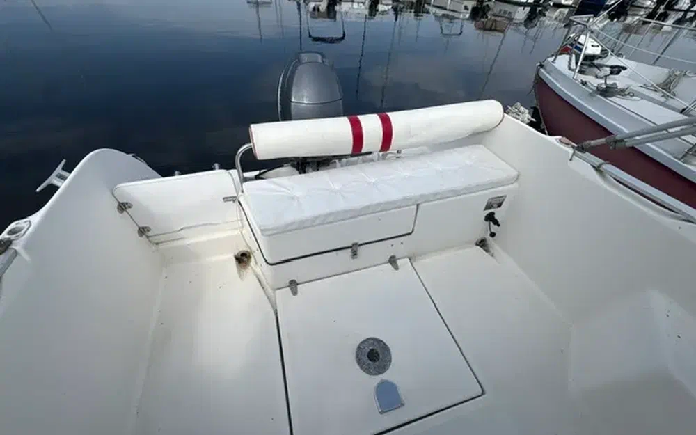 slider 4 Guymarine 580 Timonier