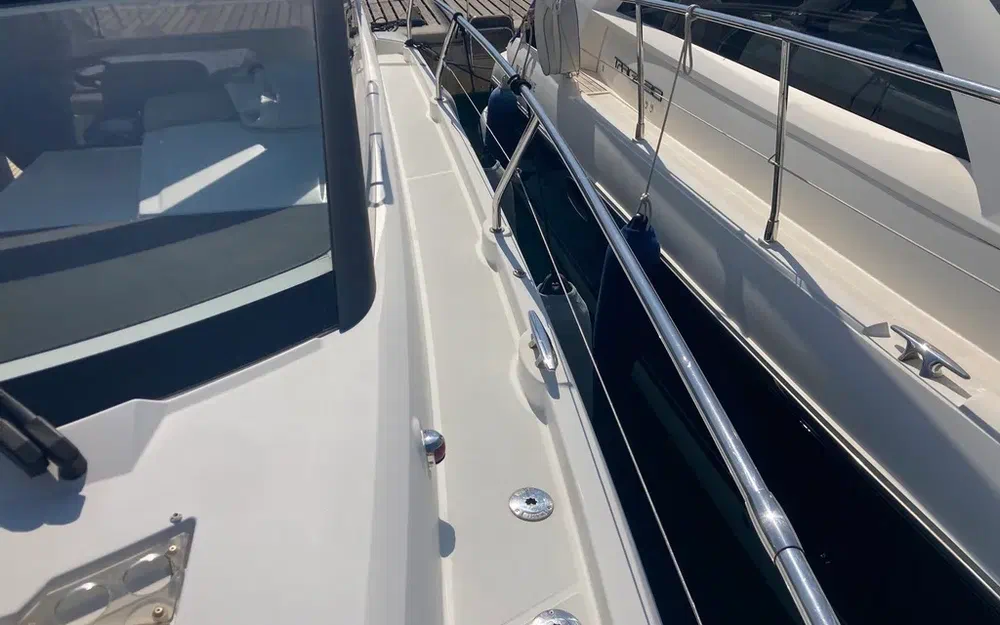 slider 7 Jeanneau Leader 36