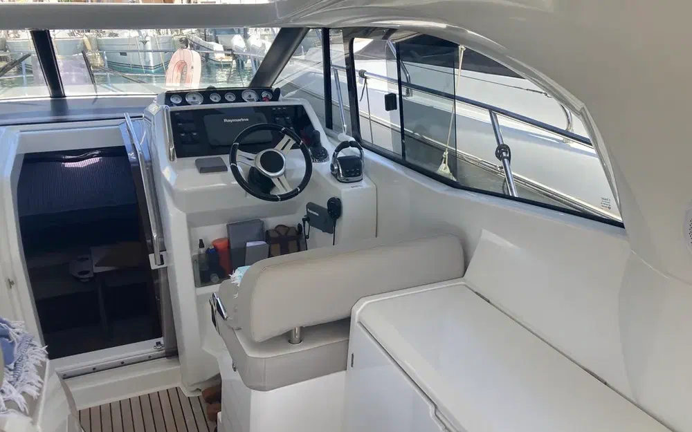 slider 22 Jeanneau Leader 36
