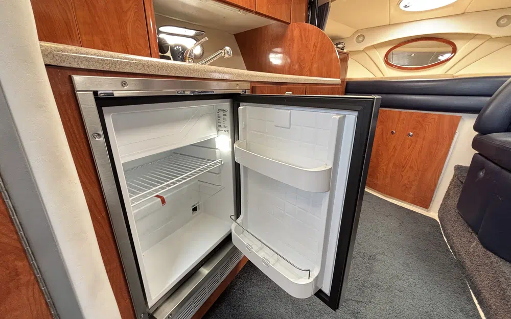 slider 22 Four Winns Vista 328