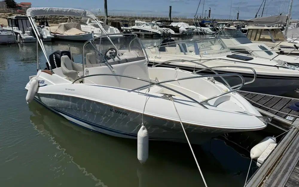 slider 1 Quicksilver 555 Commander