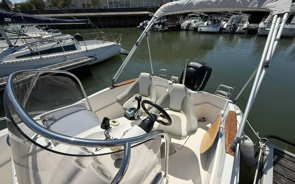 slider 2 Quicksilver 555 Commander