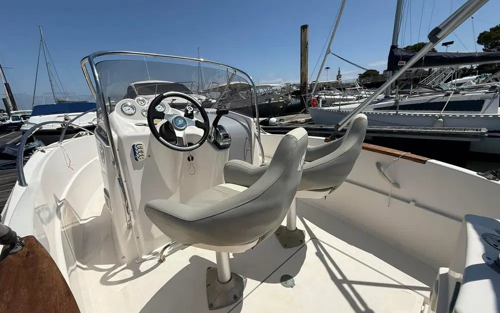 slider 4 Quicksilver 555 Commander