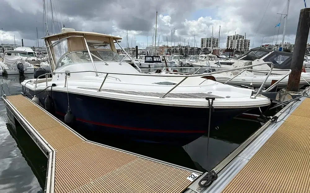 slider 1 Jeanneau Cap Camarat 925 WA