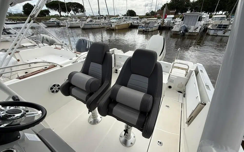 slider 11 Jeanneau CAP CAMARAT 7.5 CC SERIE 2