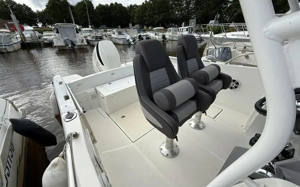 slider 9 Jeanneau CAP CAMARAT 7.5 CC SERIE 2