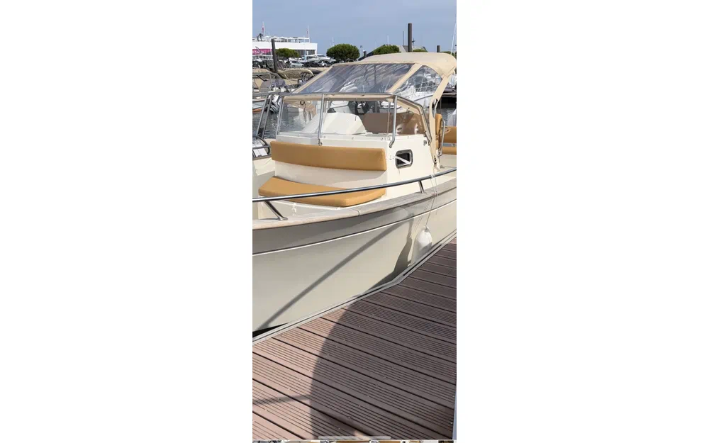 slider 0 Rhea 27 Open