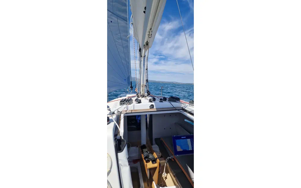 slider 12 Beneteau First 27