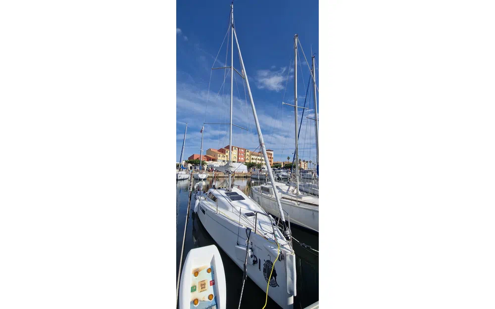 slider 3 Beneteau First 27