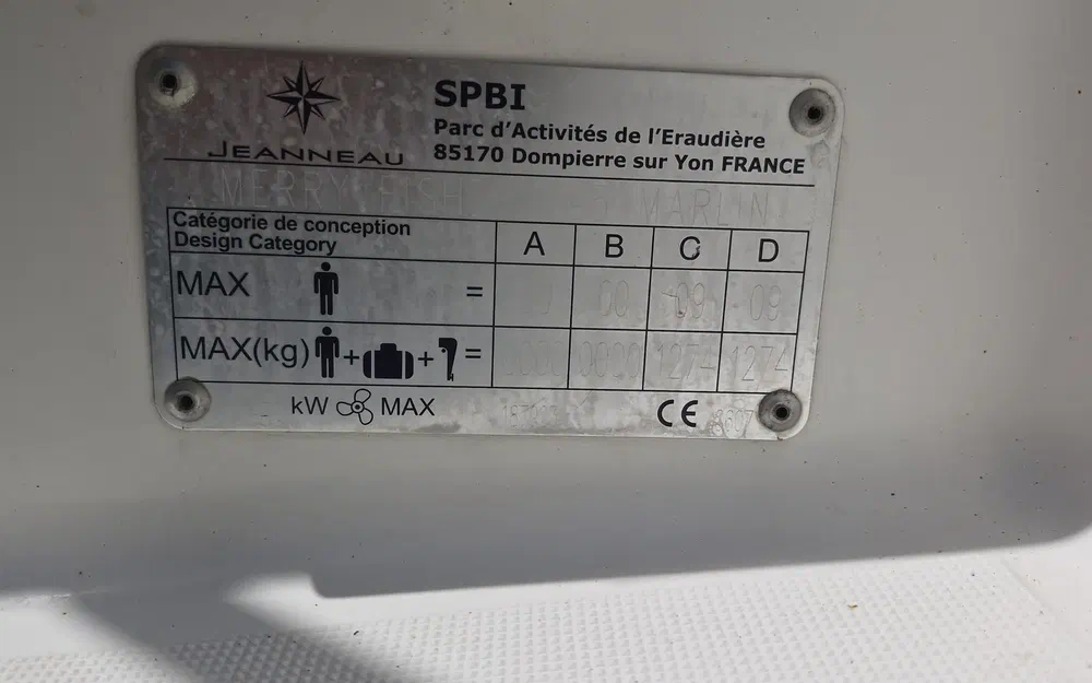 slider 27 Jeanneau Merry Fisher 795 Marlin