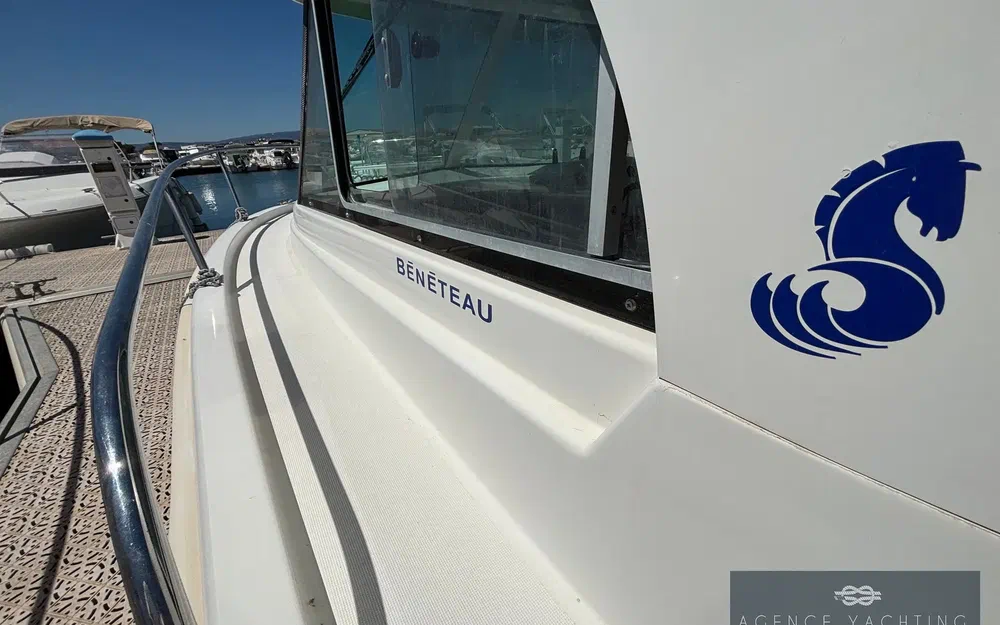 slider 13 Beneteau Antares 650 HB