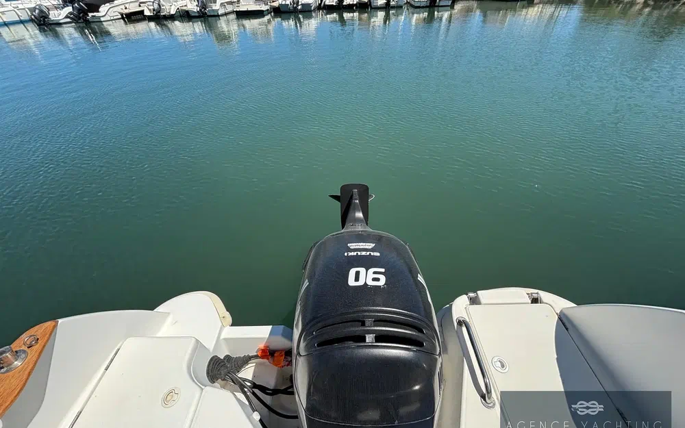 slider 17 Beneteau Antares 650 HB