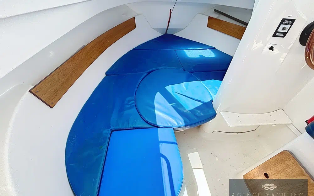 slider 3 Beneteau Antares 650 HB