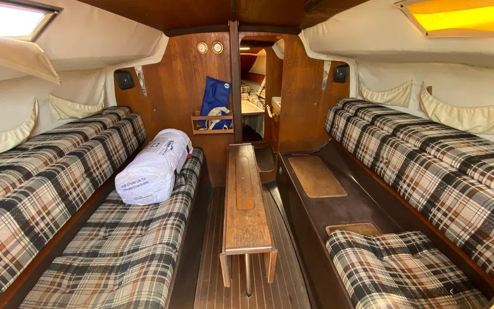 slider 13 Beneteau First 30