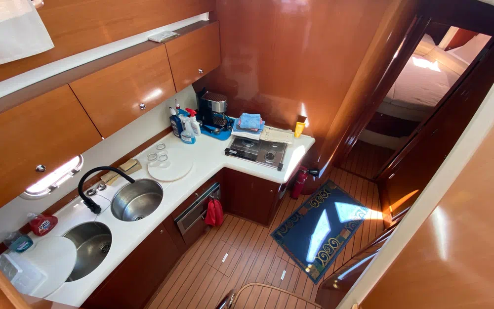 slider 14 Jeanneau Prestige 42 Fly