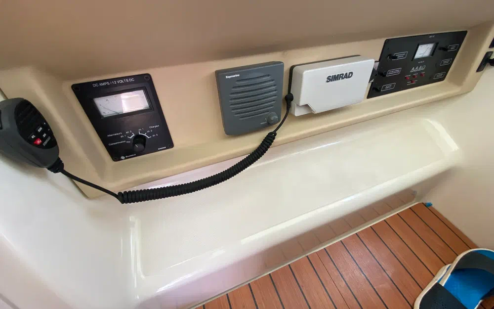 slider 13 Jeanneau Prestige 42 Fly