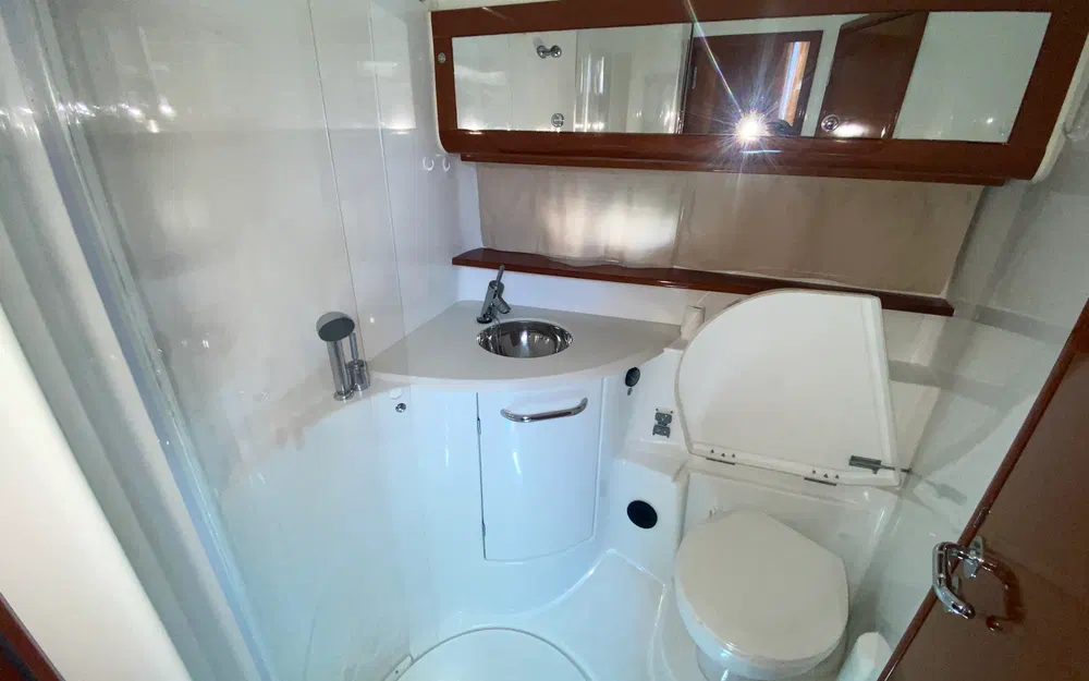 slider 18 Jeanneau Prestige 42 Fly