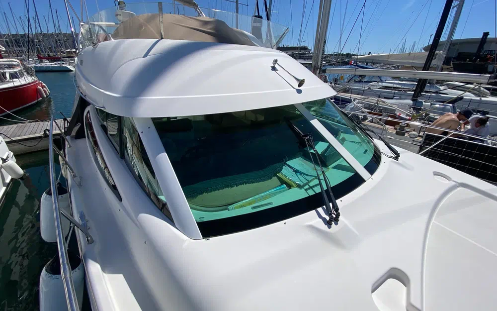 slider 6 Jeanneau Prestige 42 Fly