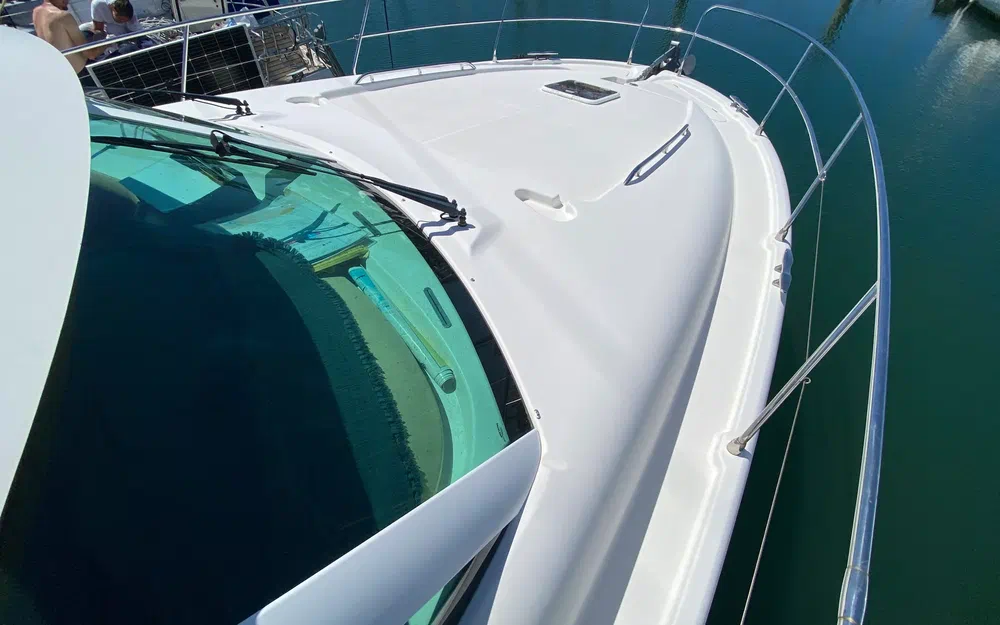slider 7 Jeanneau Prestige 42 Fly