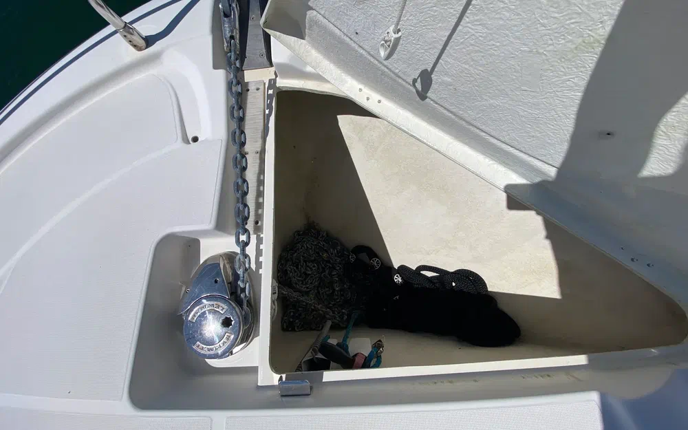 slider 8 Jeanneau Prestige 42 Fly