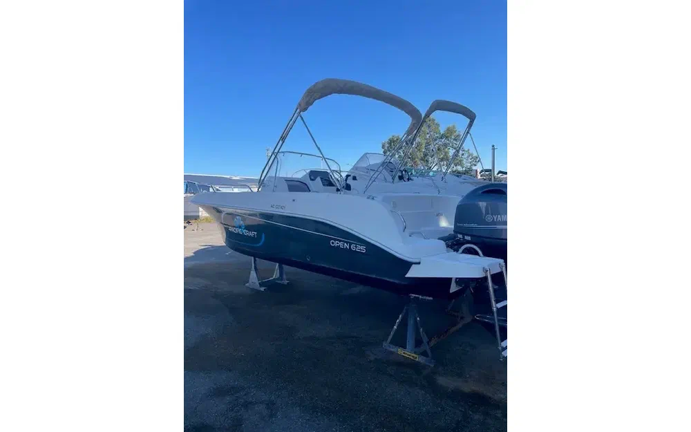 slider 7 Pacific Craft 625 Open Trendy