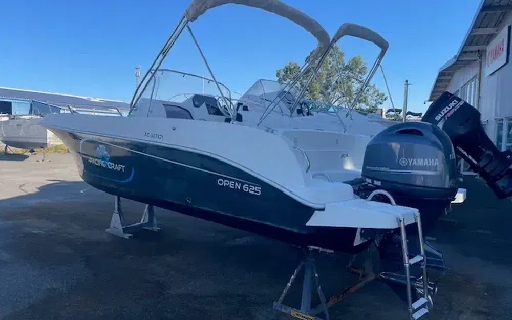 slider 0 Pacific Craft 625 Open Trendy