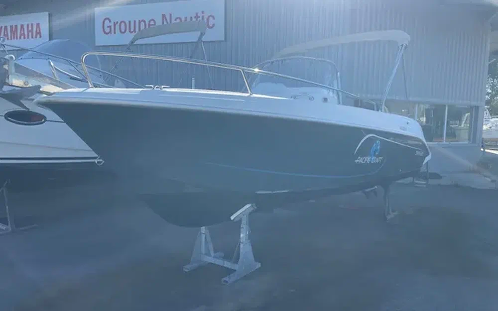 slider 16 Pacific Craft 625 Open Trendy