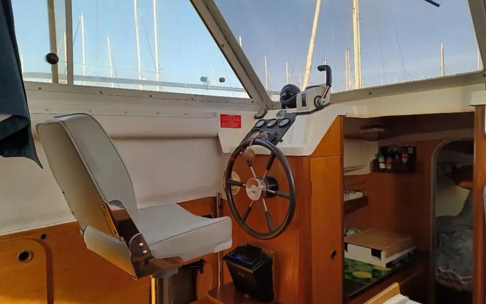 slider 8 Beneteau Antares 800