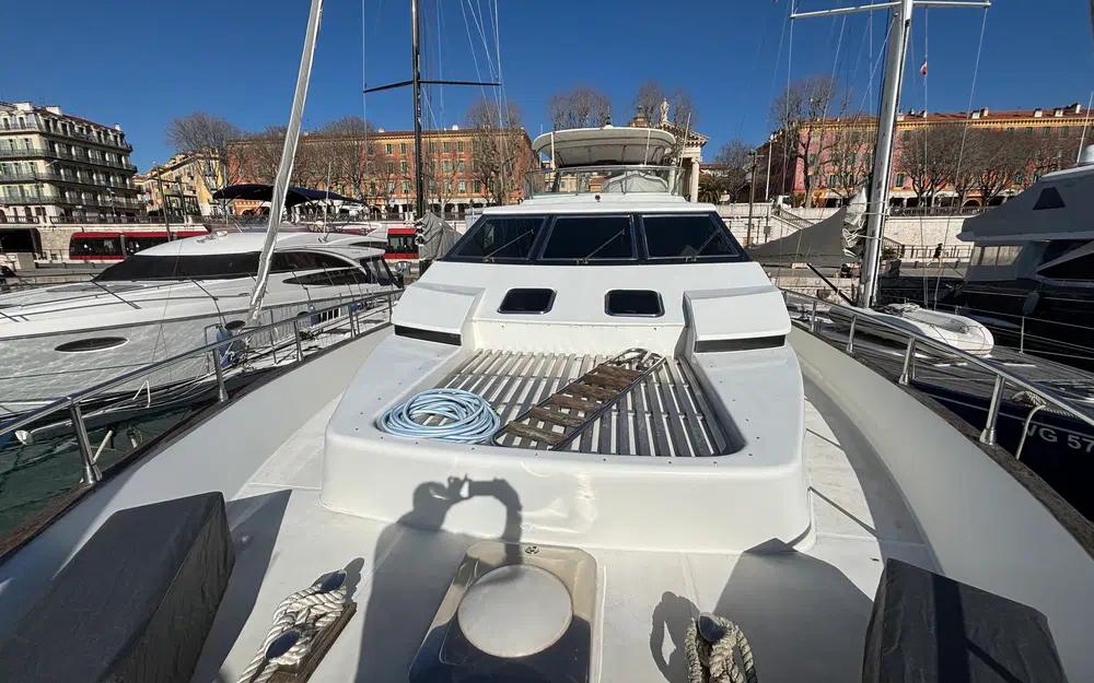 slider 7 Azimut 76