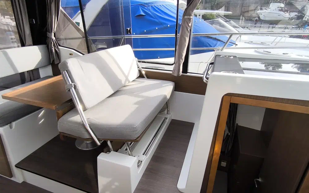 slider 15 Jeanneau Merry Fisher 1095