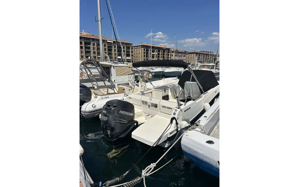 slider 9 Quicksilver Activ 755 Sundeck